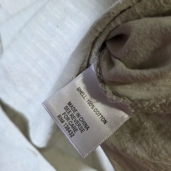 EUC MODCLOTH V NECK WITH SMALL BOW TIE BUTTONED BLOUSE TOP SIZE L - Picture 14 of 16